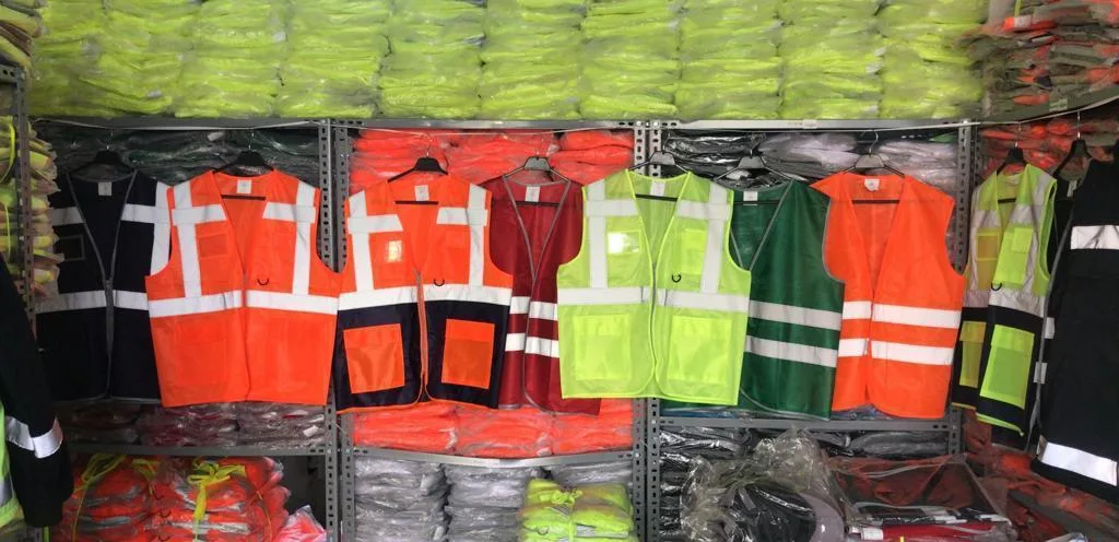 Lacivert Isyelegi İş Yeleği — İlke Tekstil İmalatı üretici firması İlke Tekstil Denizli